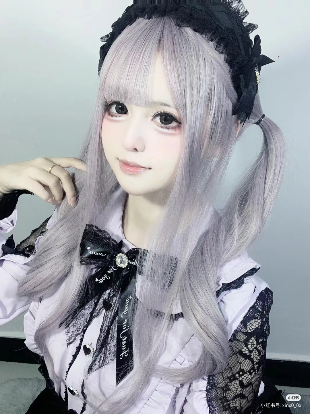 Новая весенняя женская рубашка с длинным рукавом и открытыми плечами в стиле