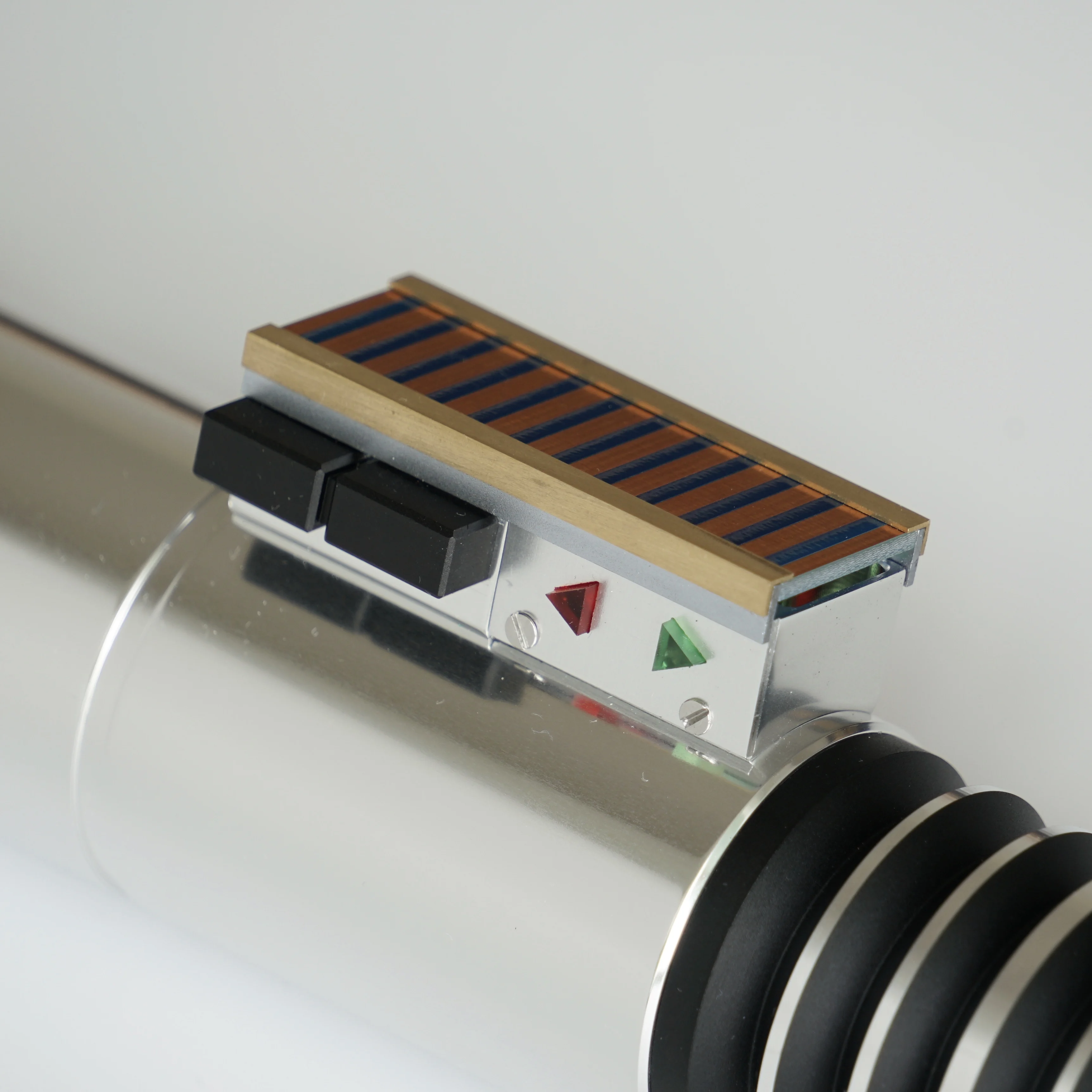 Рисунок 3 - Лазерный меч Elf Sabers