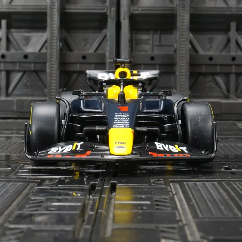 Фото Модель гоночного автомобиля Red Bull RB19 F1 Formula 1 от Rastar в масштабе 1:32, с высокой детализацией, качественной отделкой и отличным качеством изготовления. №1