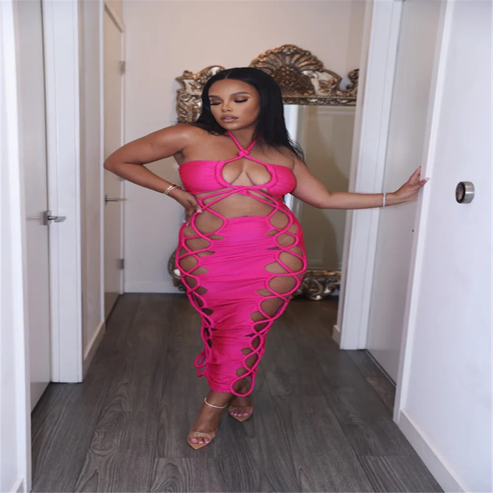 Рисунок 3 - Женское длинное платье с лямкой на шее