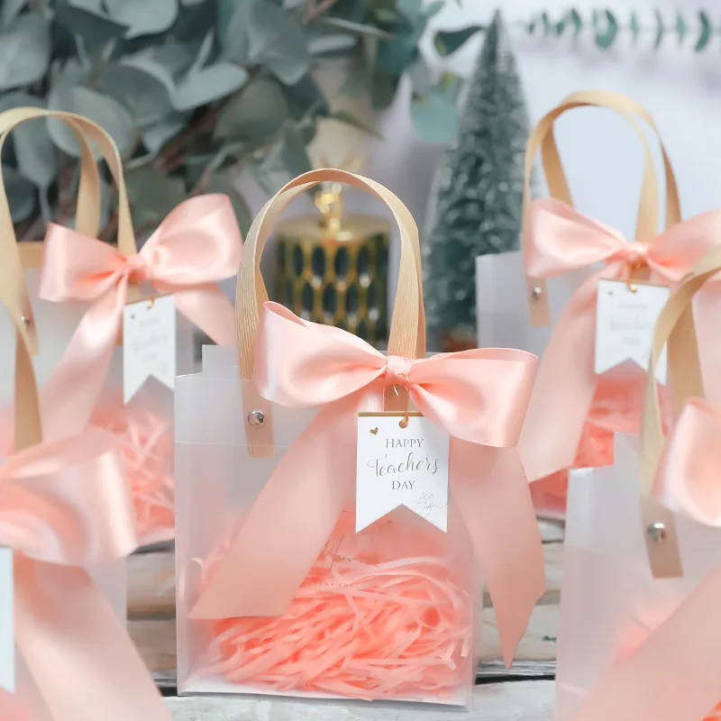 

5/10pcs Pvc Gift Bag Souvenir Tote Bag Bow Ribbon Wedding Favors For Guests Transparent Candy Boxes Party Distributions Bags