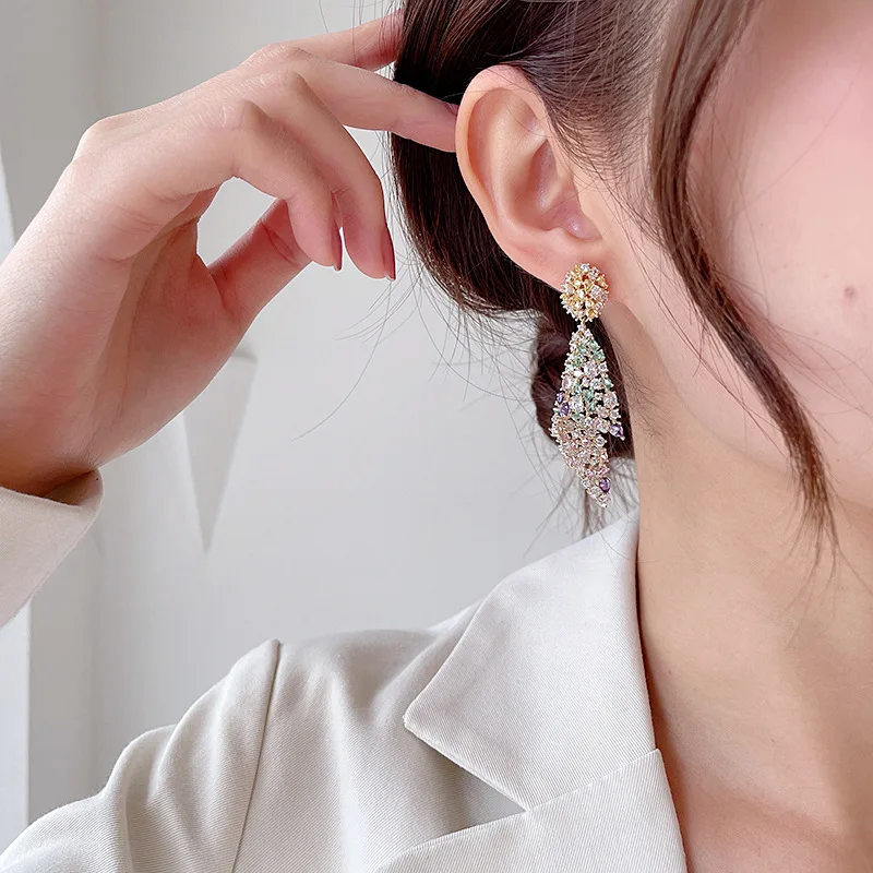 Роскошные длинные висячие серьги в стиле ретро с фианитами антикварные