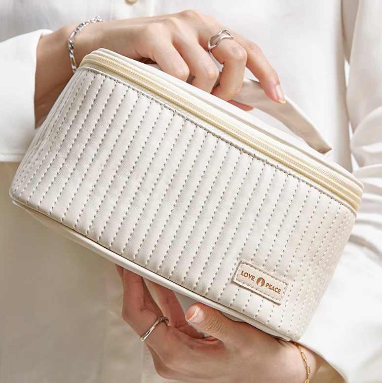 Portable Makeup Bag Travel Cosmetic Bags for Women Medium Pouch Cute Purse Make Up Organization Waterproof