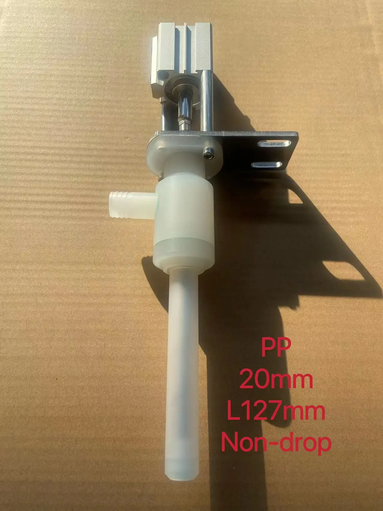 

Кислотно-щелочестойкая Наполняющая форсунка из полипропилена