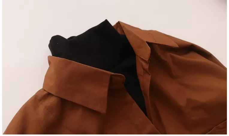 

Женская блузка с длинным рукавом, на пуговицах