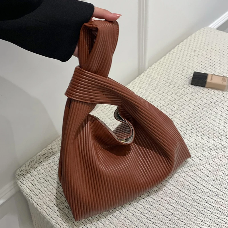

Pleated Korea Style Kawaii Tote Large capacity Handbag 2022 PU Leather Women's Designer Luxury brand Big Bucket Shoulder Bags