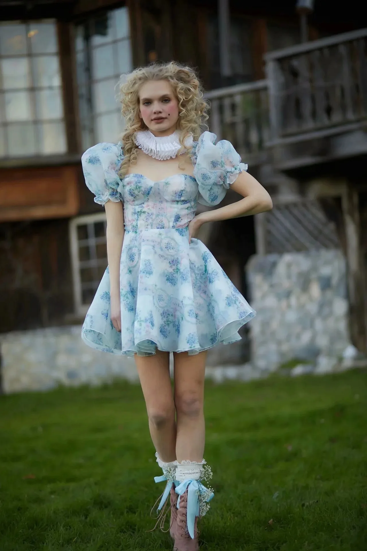 

Ladies Summer Temperament Short Dress Girls Floral Printing Square Collar Puff Short Sleeve Backless Slim Umbrella Dress