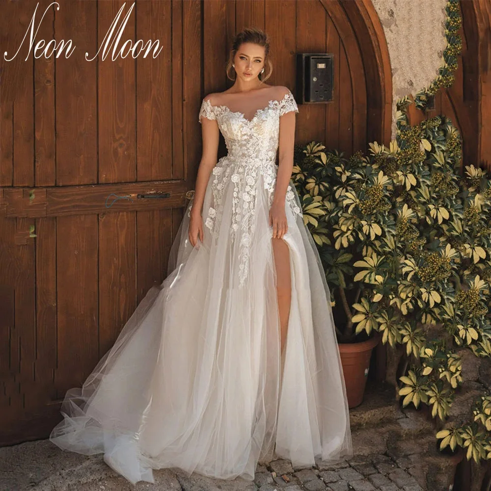 

Pastoral Side Split Wedding Dress A Line Cap Sleeves Illusion Back Bride Gowns Lace Appliques Sweep Train Boho Vestidos De Novia