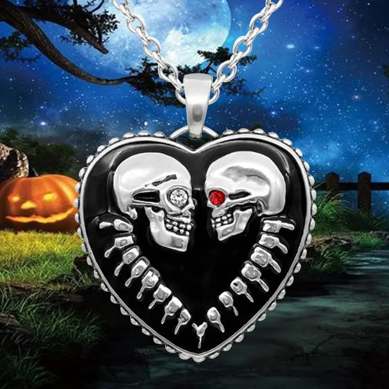 

Skull Love Necklace Hip Hop Punk Chic Couple Pendant for Men Exquisite Fashion Creative Jewelry Accessories for Women
