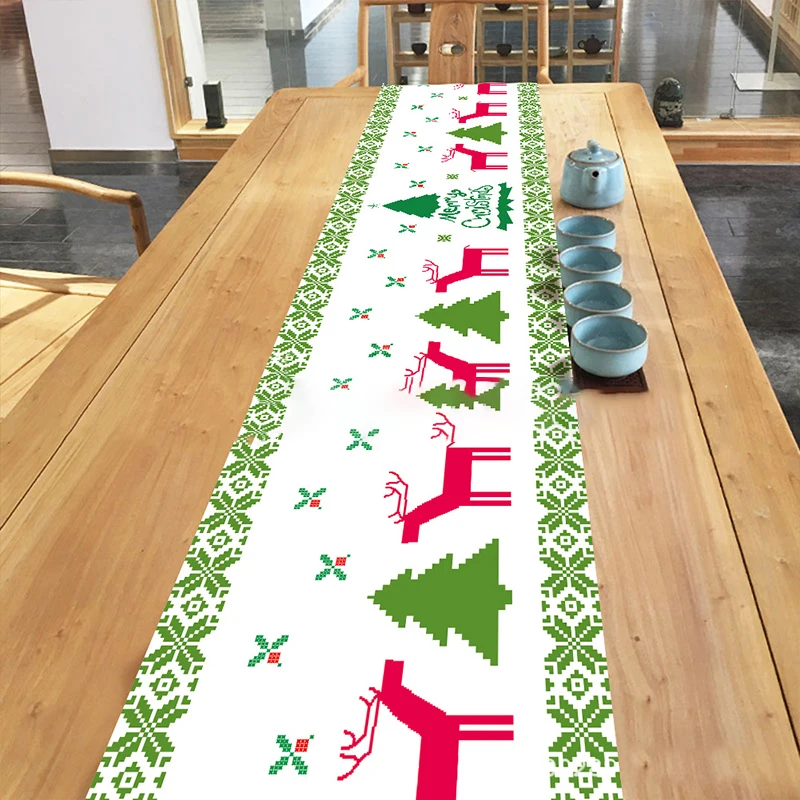 

Red and green Christmas Table Runner Christmas Fawn Snowflake Restaurant Family Dinner Table Decoration