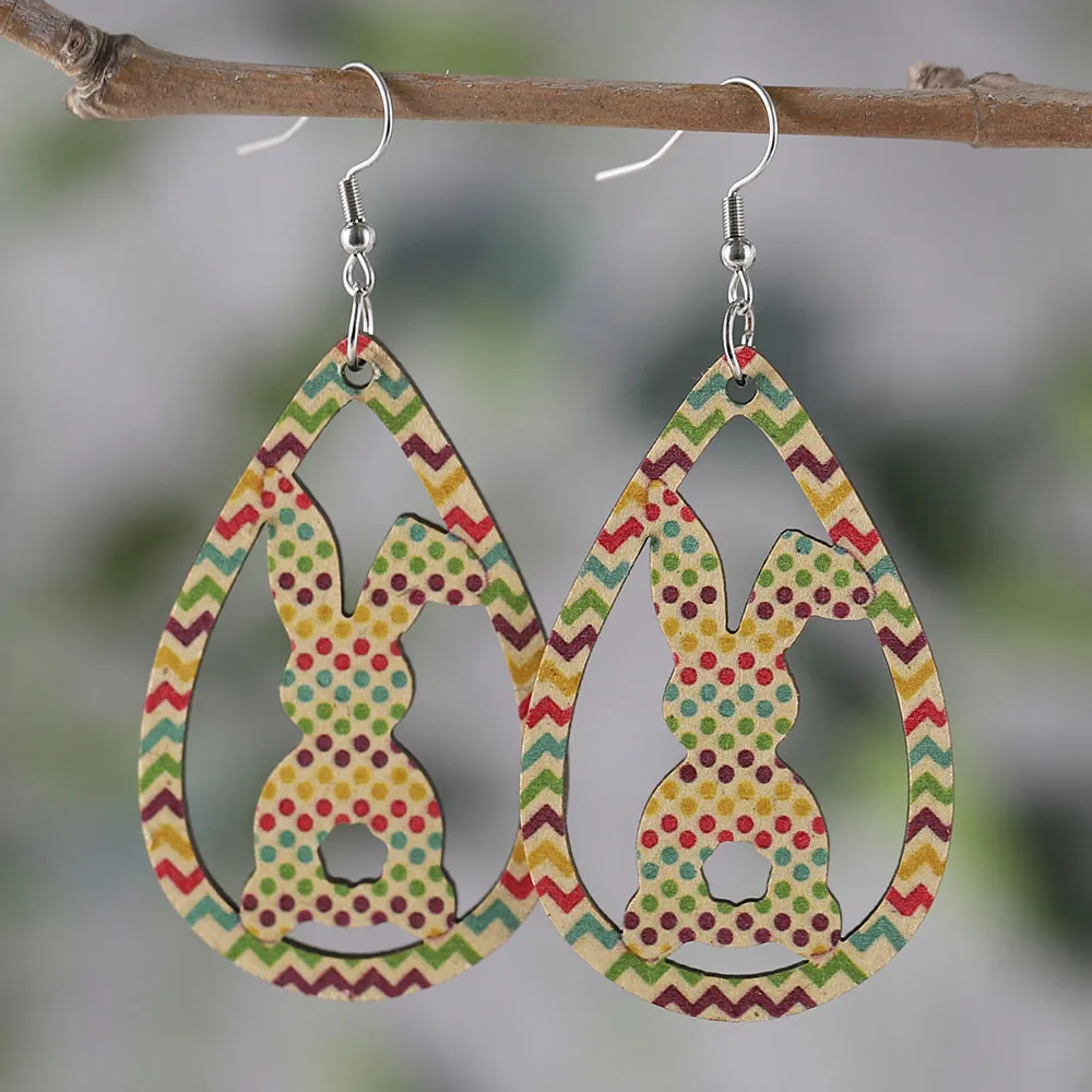 

2023 Fashion Hollow Rabbit Year Wooden Boho Style Pendant Delicate Earrings Sister Birthday Gift Jewelry