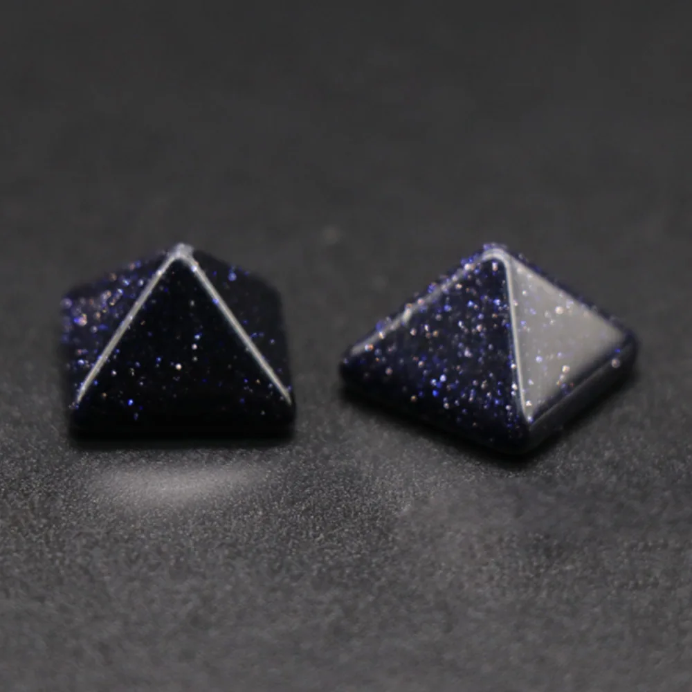 

Пирамидка из розового кварца