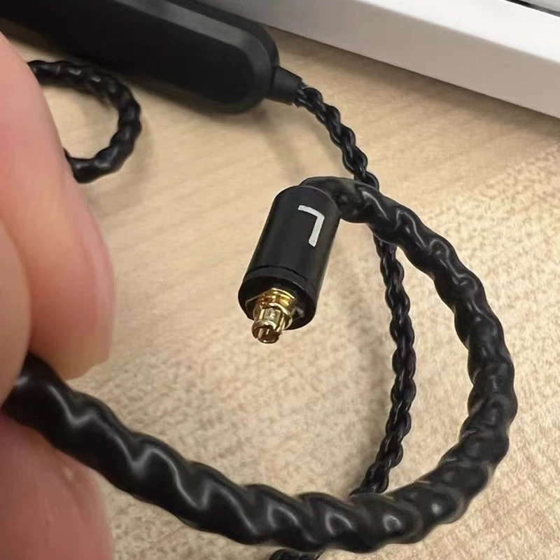 Bluetooth-кабель LDAC MMCX 500 мАч 45 часов воспроизведения |