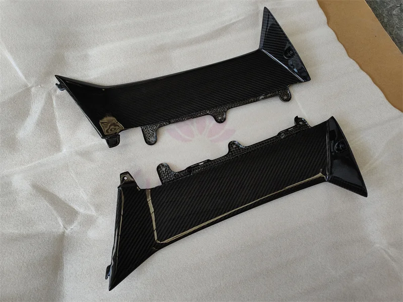 OEM-стиль сухая пара бокового вентиляционного отверстия автомобиля из