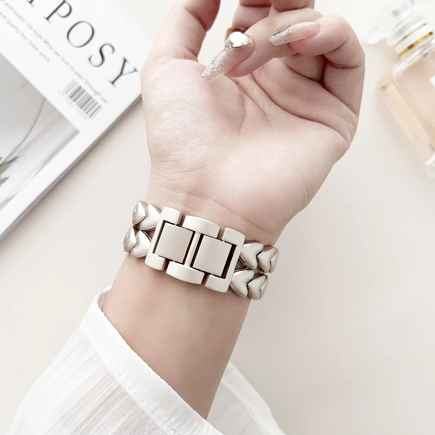 Metal Strap for Apple Watch Band 49mm 45mm 44mm 40mm 41mm 42mm Women Stainless Steel Bracelet IWatch Series Ultra 8 7 SE 6 5 4 3