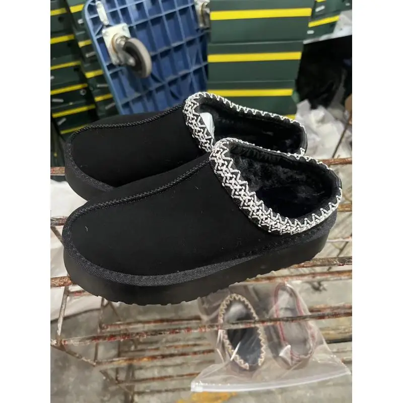 Зимние сапоги женские зимние ботинки на толстой подошве новинка 2024 повседневная