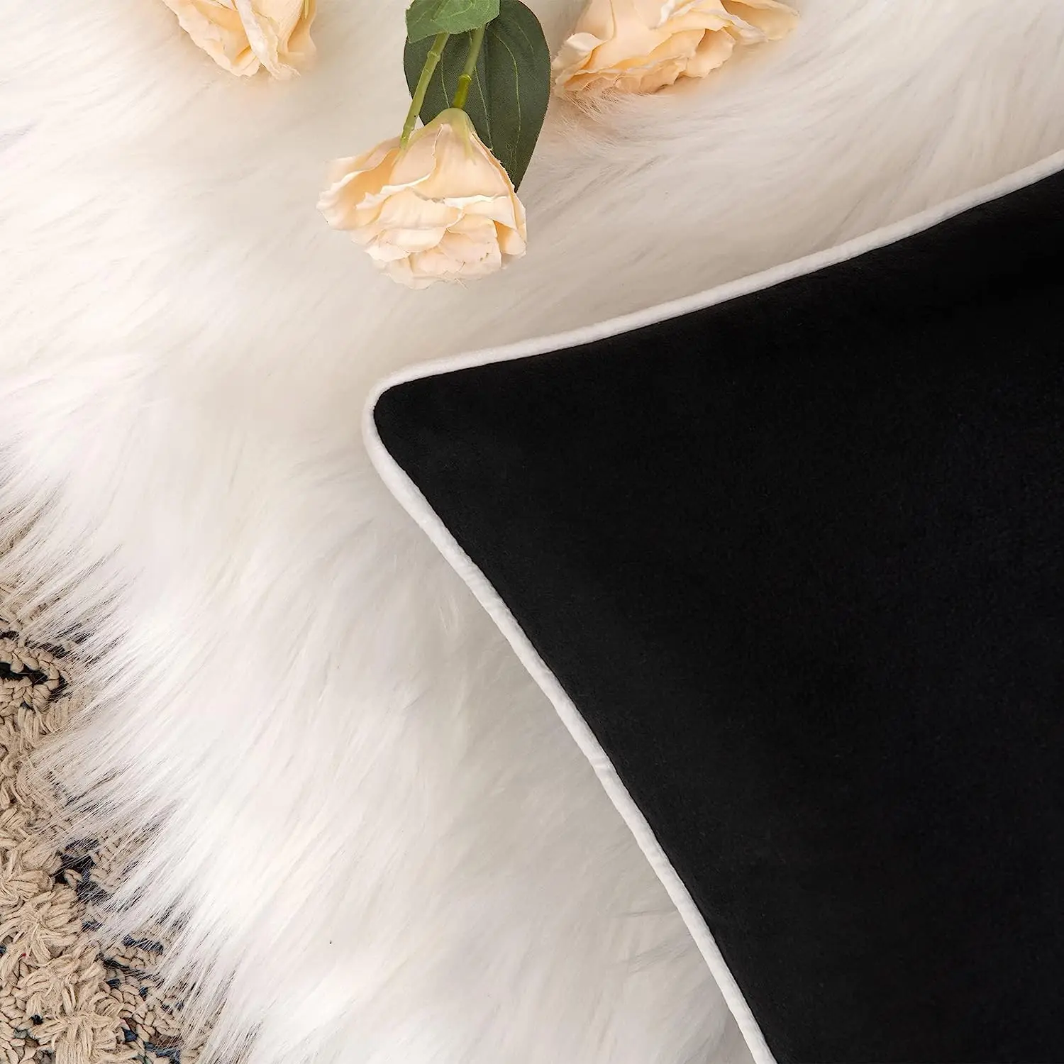 Декоративная квадратная наволочка из полиэстера