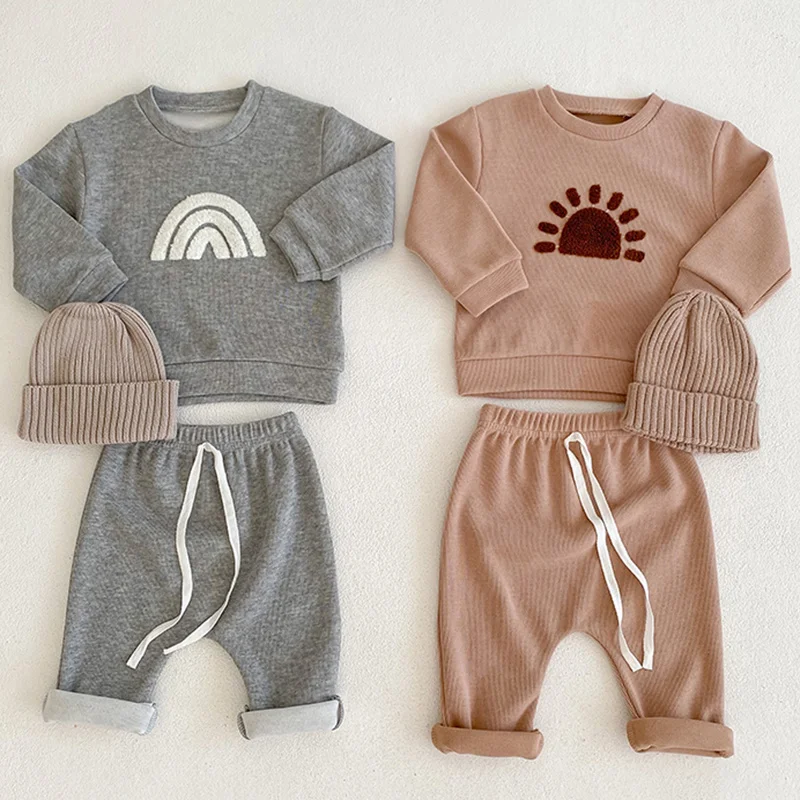 

Новый корейский детский хлопковый трикотажный комплект одежды из двух предметов с вышивкой вафельная хлопковая детская одежда для мальчик...