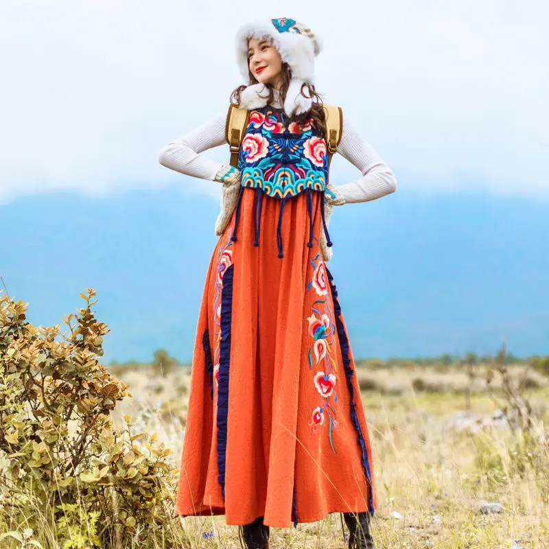 

2022 chinese retro national style women's embroidery sleeveless loose dress new fashion style a-line long thicken dress g893