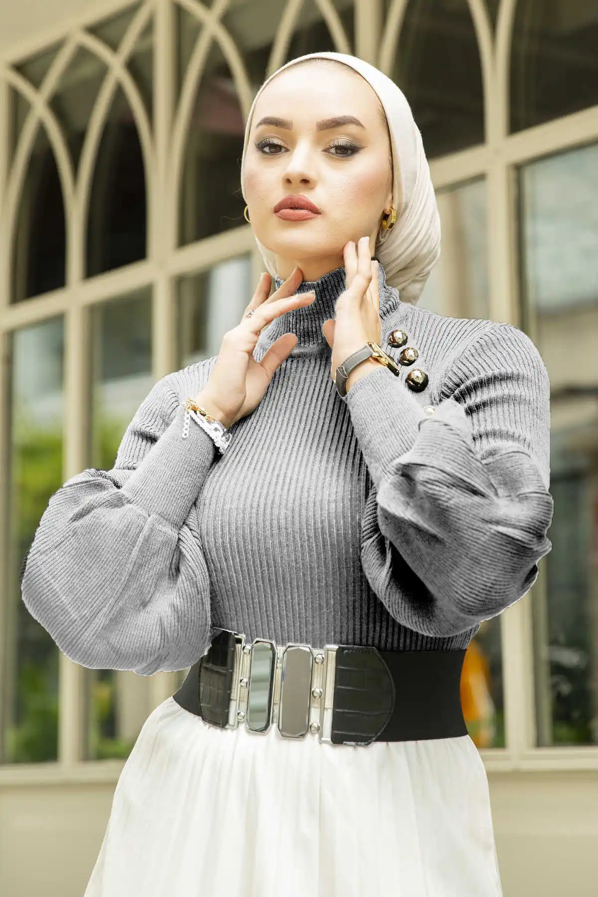 Вязаный свитер с рукавами-воздушными шариками серый зимний осенний 2021 женский