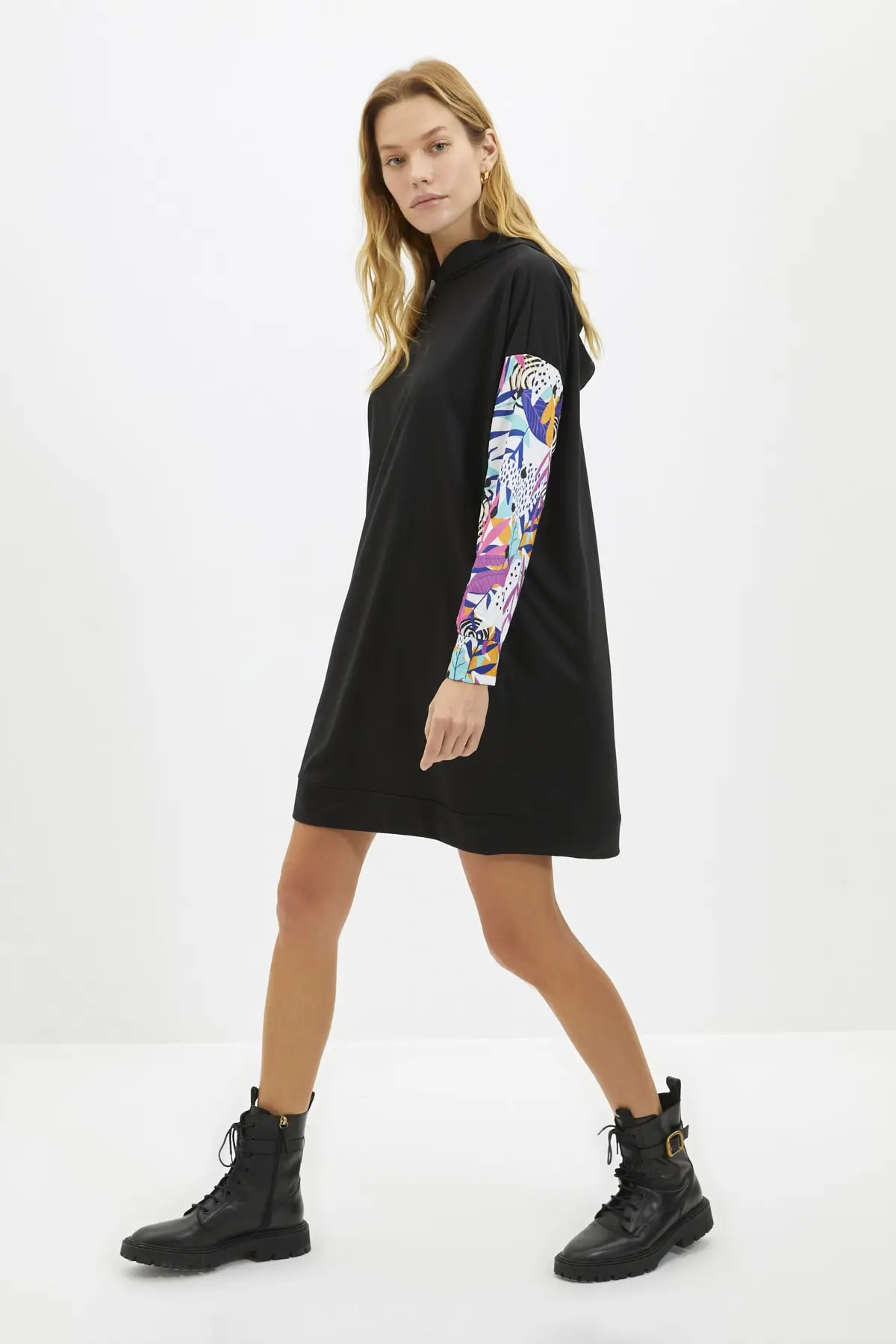 

Trendyol Knit Dress TWOAW22EL1631