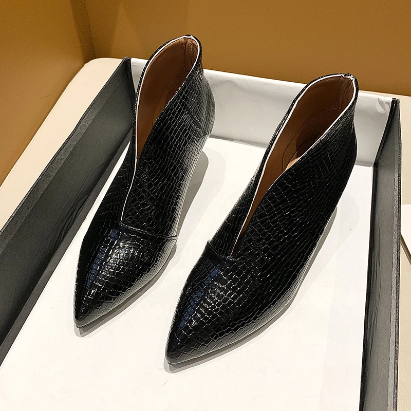 

2021 New Women for Shoes Casual Pumps Short Boots Sexy High Heels Pointed V-mouths Ladies Dress shoes OL Daily Shoes