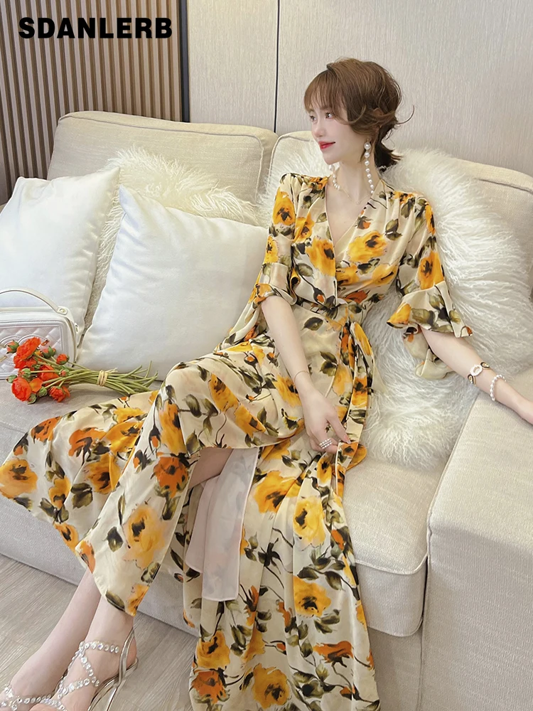 

French Retro Printed Maxi Dress 2022 Autumn New Women's V-neck Half Sleeve Dress Waist Slimming Chiffon Big Hem Long Dress