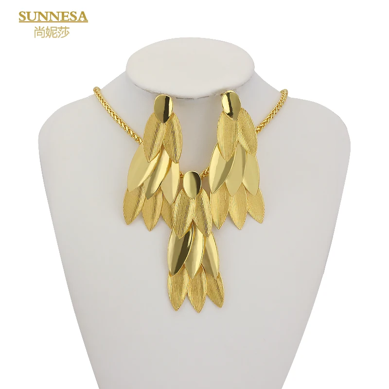 

SUNNESA Luxury Dubai Jewelry Set for Women Leaf Design Pendant Golden Necklace African Drop Earrings Wedding Party Gift