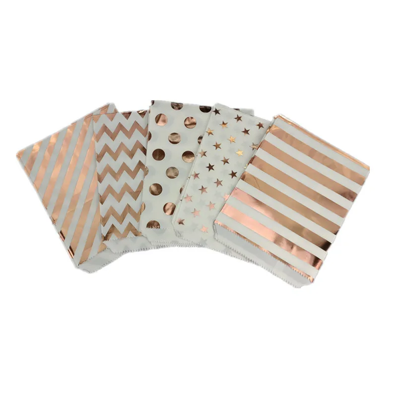 

25pc Gold Silver Dot Star Striped Paper Candy Bag Gift Bag for Christmas Wedding Birthday Party Decoration Cookie Food Packaging