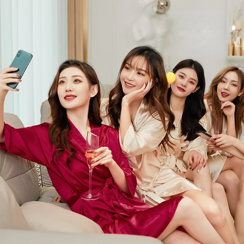 Satin Bride Bridal Robe Dressing Gown Ladies Nightgown Bridesmaid Robes Wedding Robe Bathrobe Silk Robes for Women