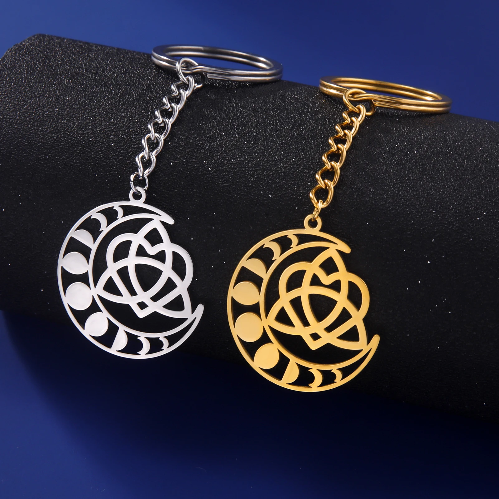 

Romantic Stainless Steel Keychain Moon Kelt Knot Love Pendant New Products in 2023 Gift for Women Gold Color Fashion Jewelry