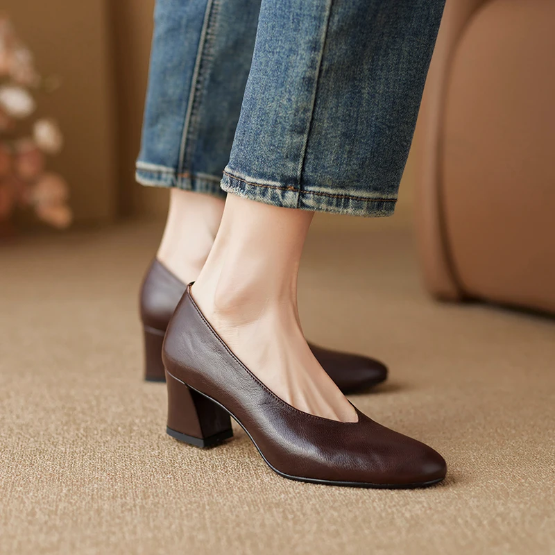 Базовые туфли на толстом каблуке из овчины лоферы во французском стиле в ретро