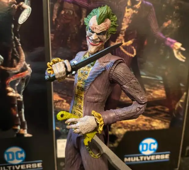 

McFarlane Batman Arkham City Joker Articulated Action Figure Toys 17cm