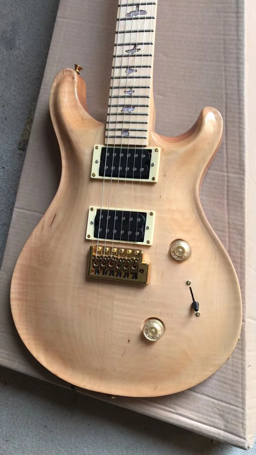 

Original 6 Strings Electric Guitar Frets 24 Inlays Birds Solid Wood Material Glossy Finish Free Shipping