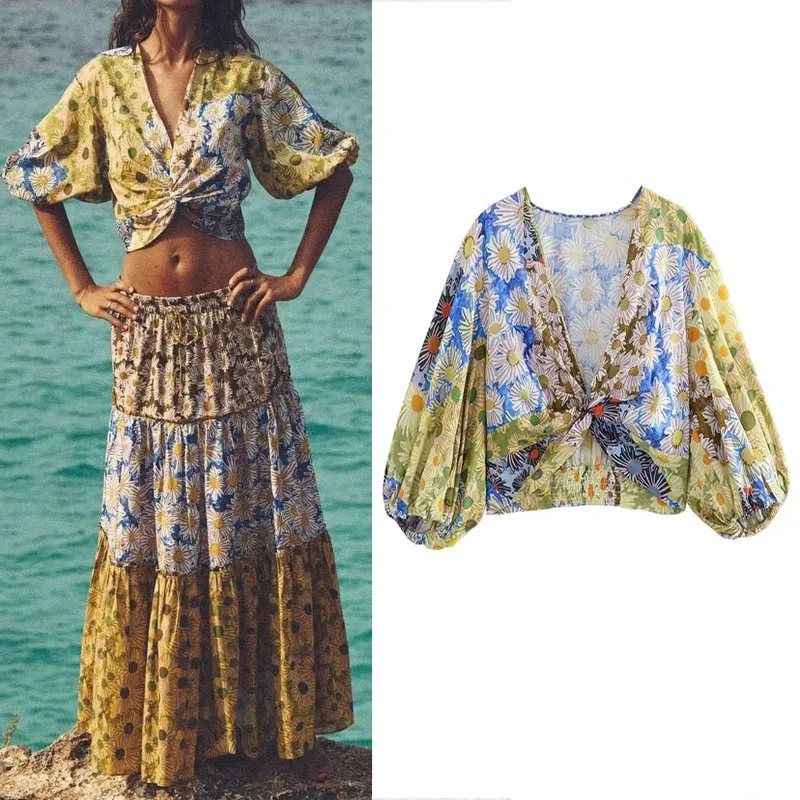 

TRAF Knotted Print Cropped Blouse For Woman 2023 Summer Multicolored Sexy V-Neck Pleats Design Short Puff Sleeves Top Skirt Sets