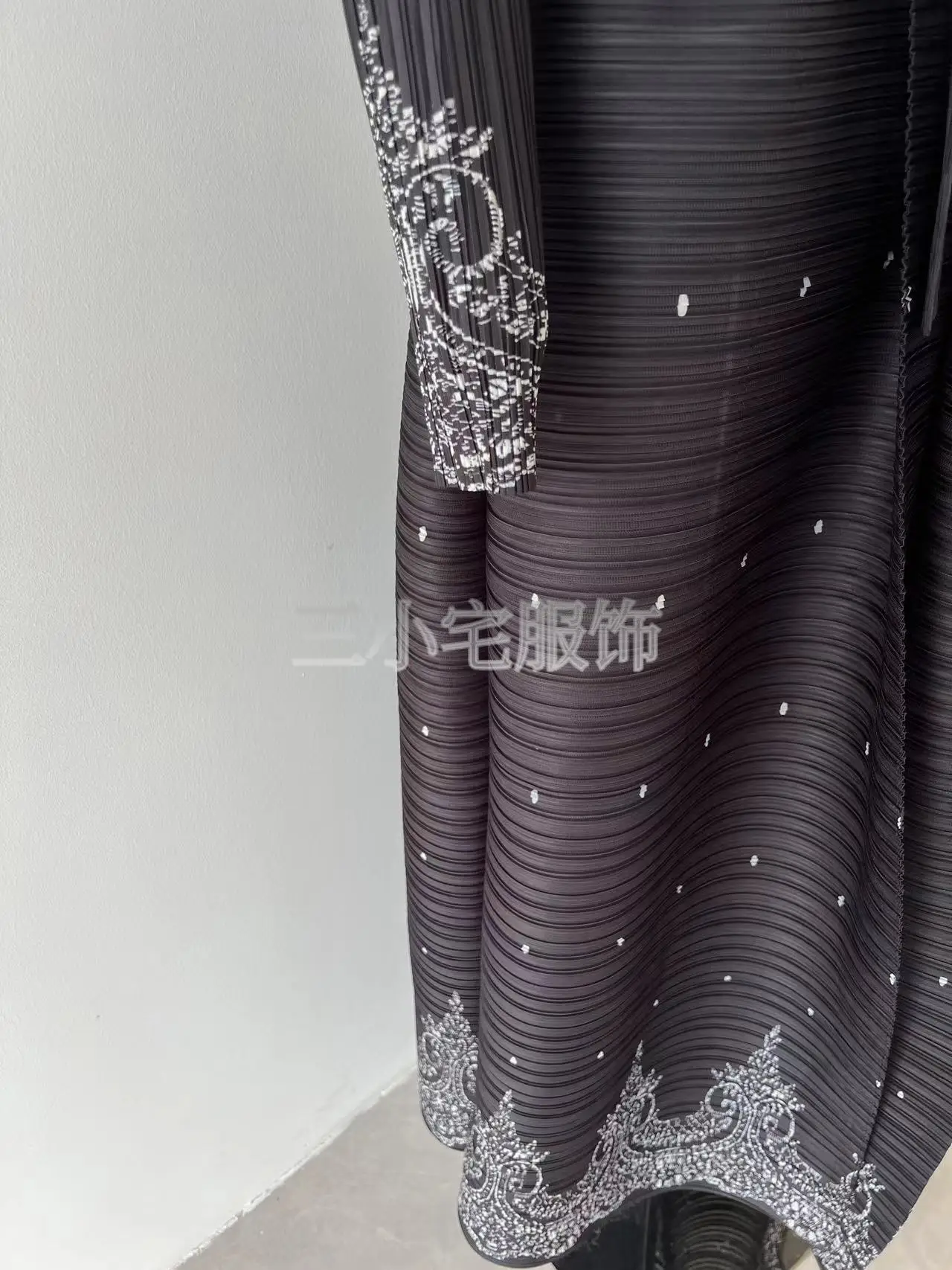 Платье YUDX Miyake женское с длинным рукавом принтом ветровка зима 2024 новые