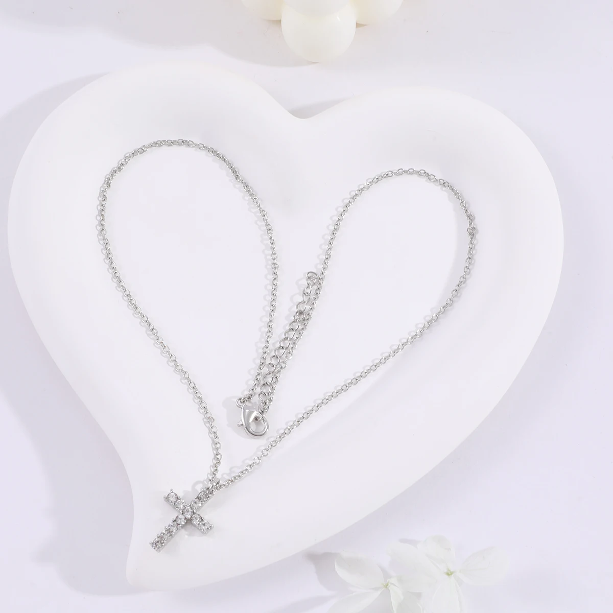 

New Crucifix Zircon Luxury Fashion Necklace Personality Silver Lovely Jewelry Gift Temperament Women's Necklace