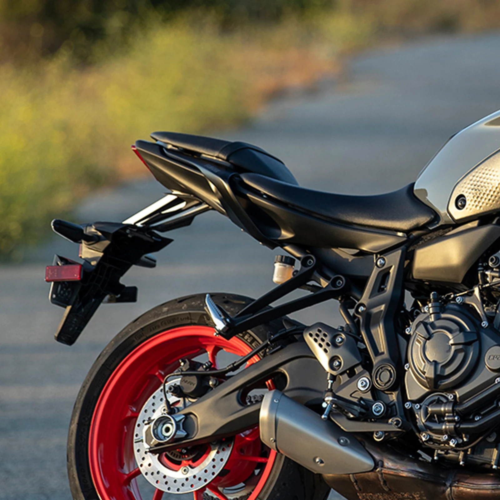 Фото Задняя боковая панель-накладка на сиденье мотоцикла для Yamaha MT03 2021-2023, YZF R3/R25 2014-2020, аксессуары для обтекателей №2