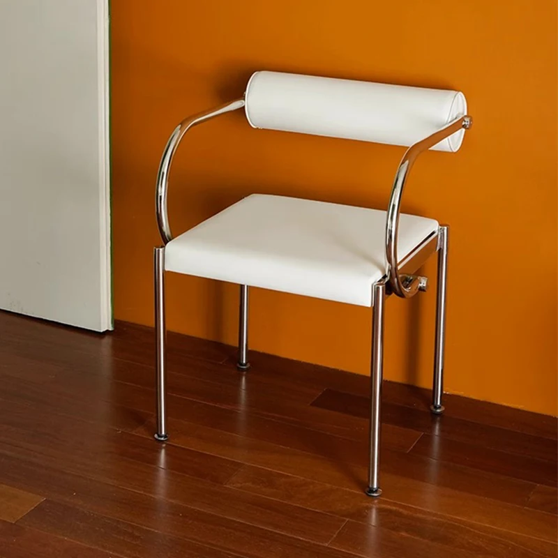 

Минималистичный обеденный стул с макияжем, длинное кресло в скандинавском стиле для спальни, балкона, дизайнерская металлическая мебель для гостиной