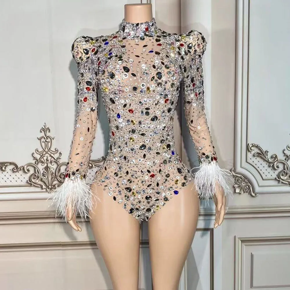 

Женское Сетчатое боди с разноцветными кристаллами