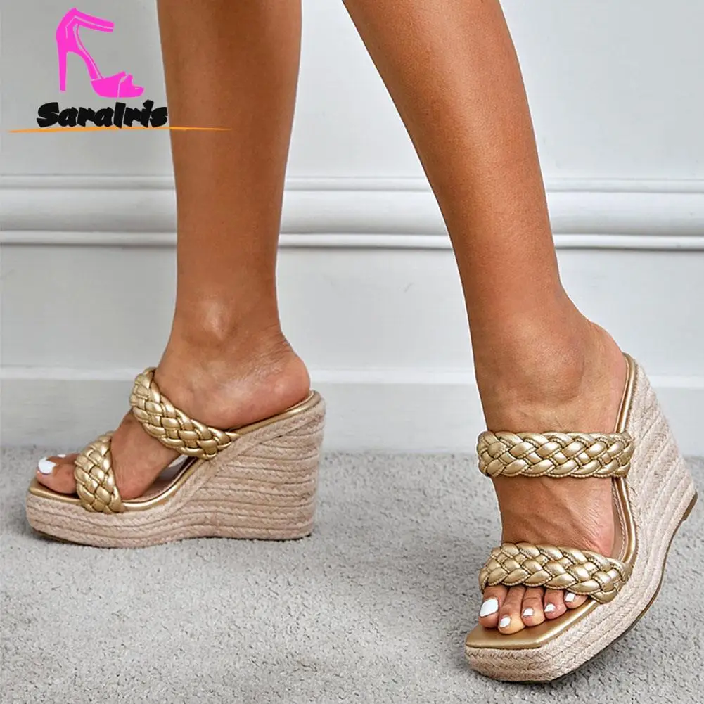 Braided Women Slippers 2023 European Style Outerwear Twist Strap Wedge Heeled Sandals Comfy Walking Platform Straw Slipper 