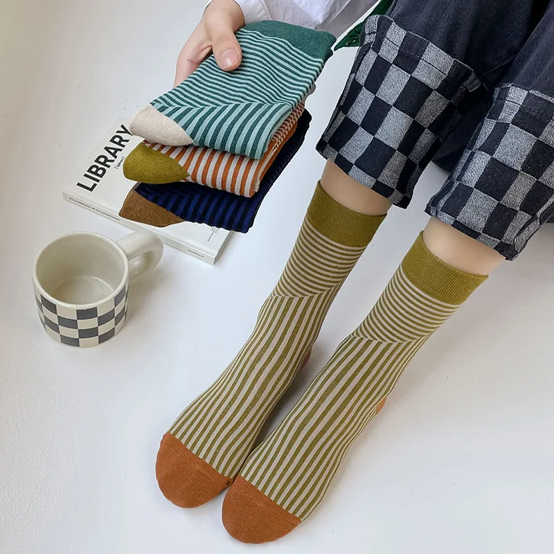 

High Quality Cotton Women Socks Casual Fashion Striped Harajuku Streetwear Sports Socks Japan Style High School Girls Long Socks