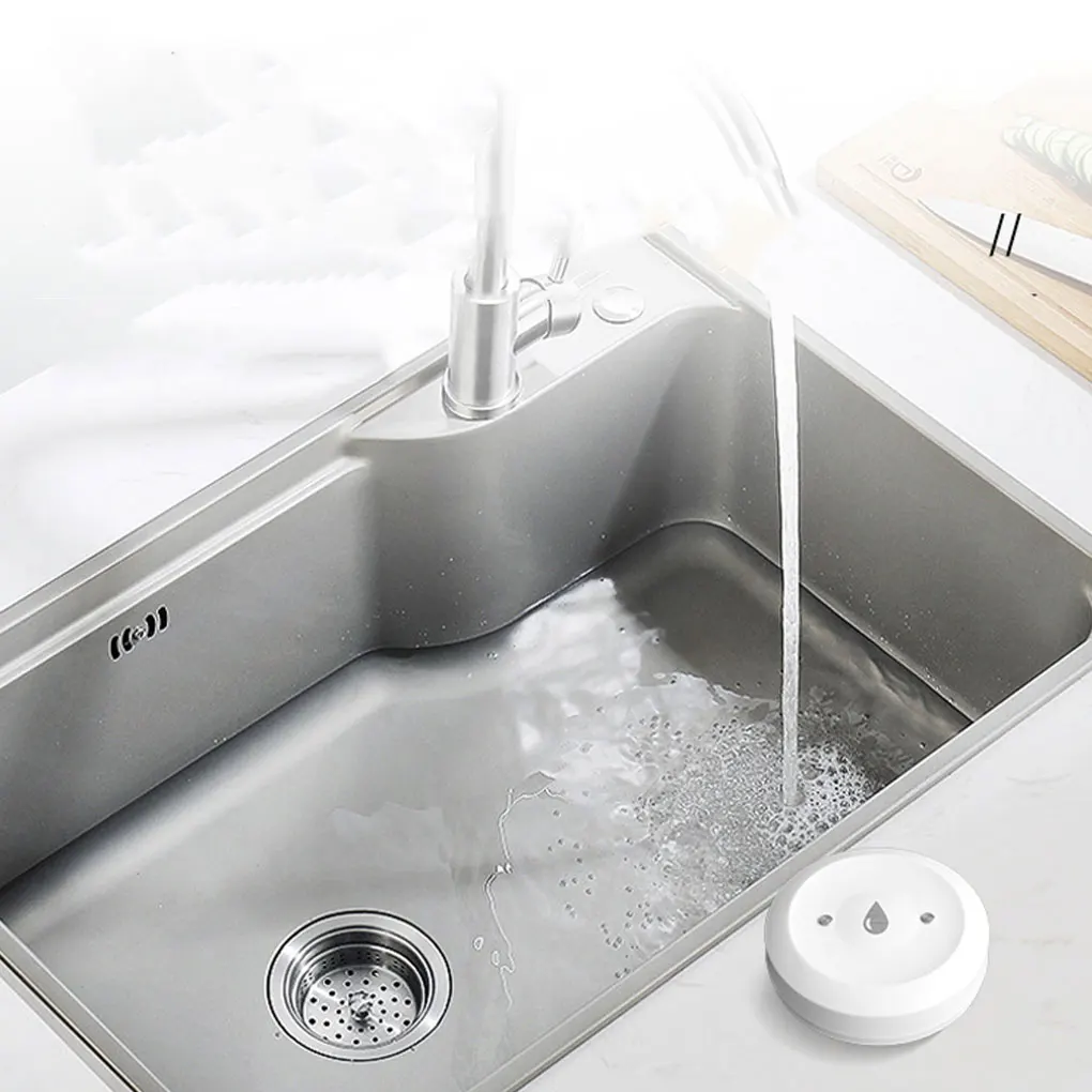 

High Accuracy Zigbee Water Leakage Sensor Real-time Monitoring Easy Installation Anti-interference Smart Control