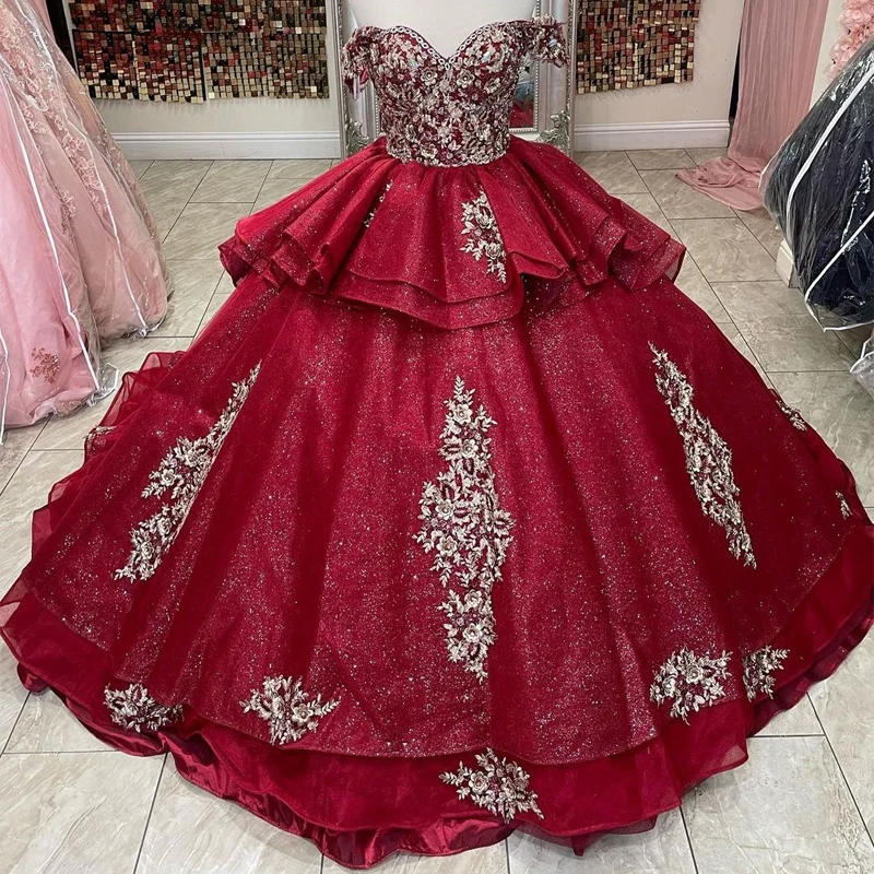 

Luxury Red Ball Gowns Quinceanera Dresses Beading Sequined Appliques Sweetheart Lace Party Princess Skirt Vestidos De Fiesta