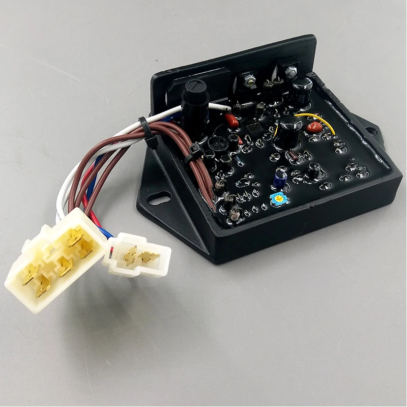 ATH-3135E-DP AVR генератор гаечного ключа регламент 380 В автоматический маленький