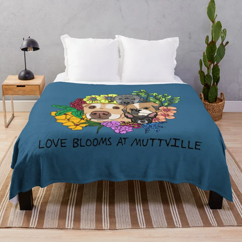 

Love Blooms at Muttville! Винтажное одеяло