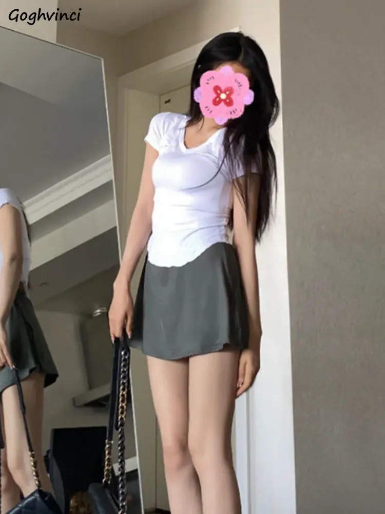 

Женский комплект из 2 предметов, облегающий Спортивный Простой Топ с коротким рукавом и V-образным вырезом, юбка с высокой талией, мини-юбка в Корейском стиле с Боковым Разрезом, повседневный Лидер продаж