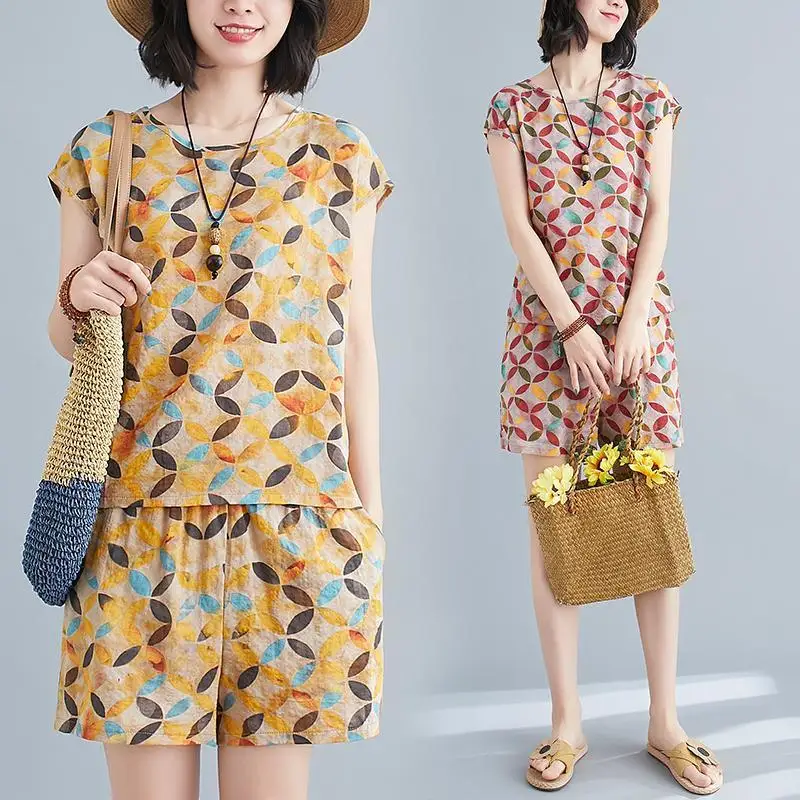 

Floral Print Cotton Women 4XL Summer Short Sleeve Tops and High Waist Wide Leg Shorts Suit Loose Two Piece Set E28