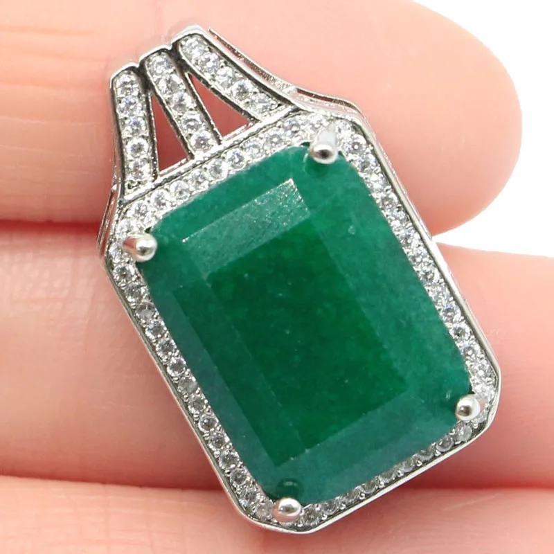 

Женский кулон из серебра 925 пробы, 8 г