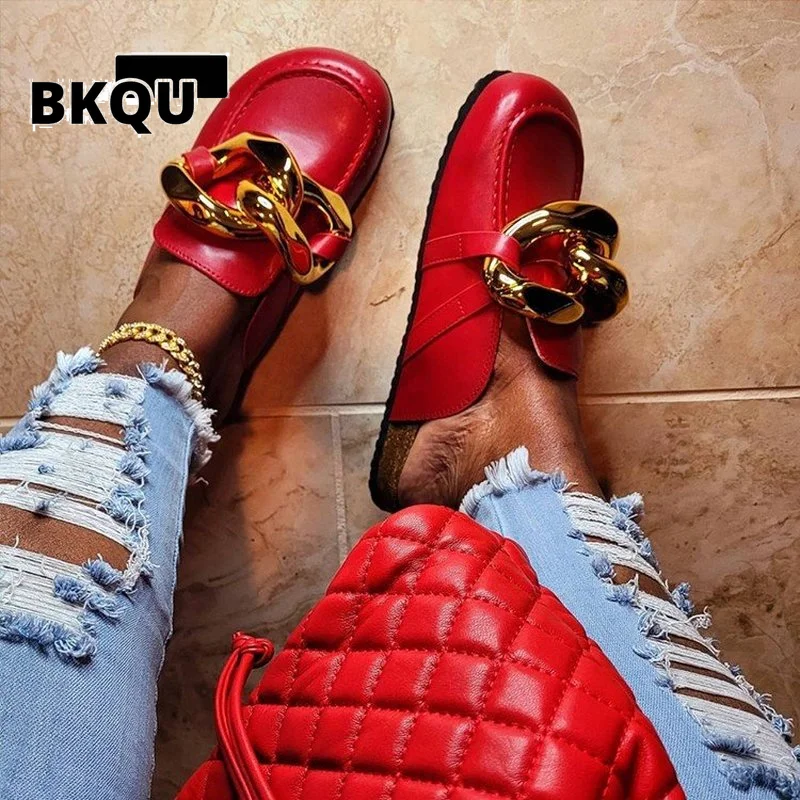 

New Metal Chain Brand Design Gold Women Slipper Closed Toe Slip on Mules Shoes Round Toe Low Heels Casual Slides Shoes Flip Flop